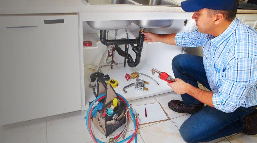 Professional sewer line replacement in Robins, IA